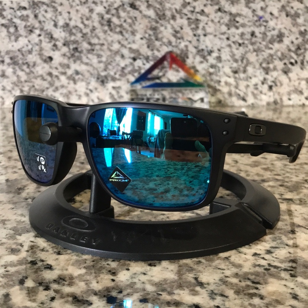 Oakley Holbrook XL Matte Black |Prizm Sapphire P